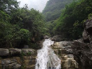 公司工會(huì)組織會(huì)員赴云臺(tái)山旅游 公司工會(huì)組織會(huì)員赴云臺(tái)山旅游