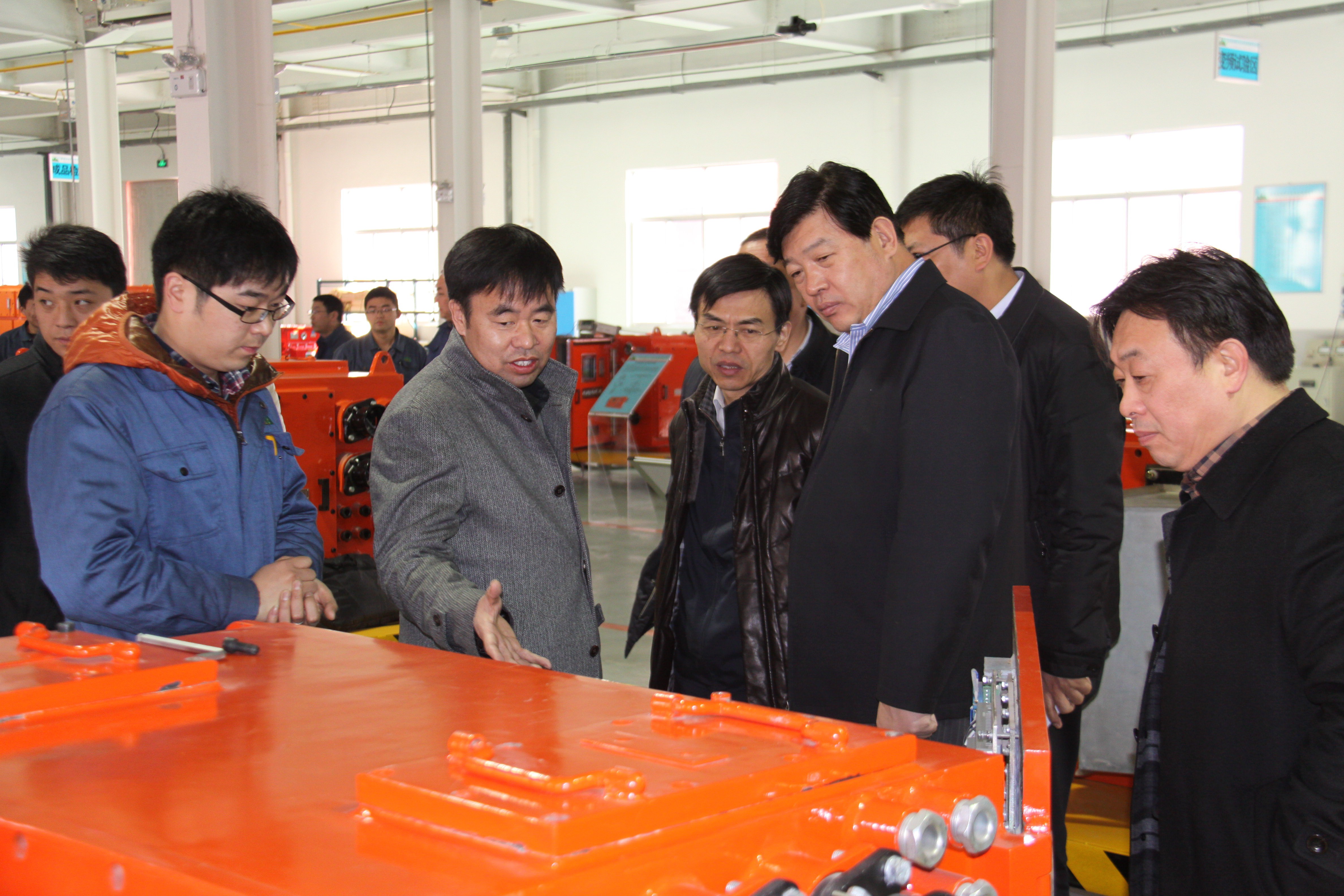 神華集團(tuán)有限責(zé)任公司領(lǐng)導(dǎo)一行蒞臨我公司調(diào)研指導(dǎo) 神華集團(tuán)有限責(zé)任公司領(lǐng)導(dǎo)一行蒞臨我公司調(diào)研指導(dǎo)