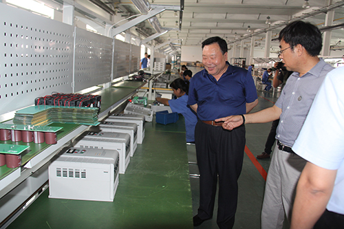 熱烈慶祝公司變頻器上市成功 熱烈慶祝公司變頻器上市成功